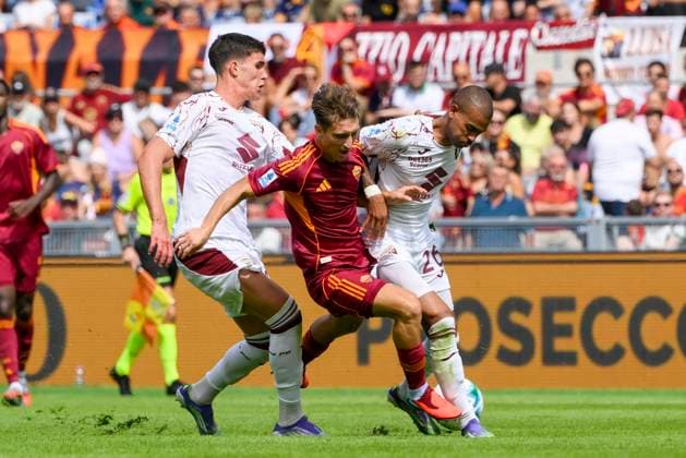Roma™s Tommaso Baldanzi during the Serie A Enilive soccer match between AS Roma and Torino FC at the Rome s Olympic stadium, Italy - Sunday, September 14, 2025. - Soccer.  Copyright: xFabrizioxCorradetti LaPressex