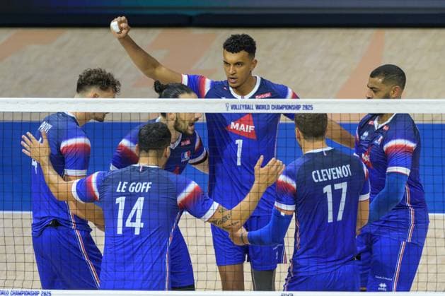 September 14, 2025, Quezon City, Manila, Philippines: France vs Korea in the Pool Phase during the FIVB Mens Volleyball World Championship, WM, Weltmeisterschaft 2025 in Manila, Philippines. France wins the match in 3 straight sets. France celebrate. BarthÅ½lÅ½my CHINENYEZE celebrates Quezon City Philippines - ZUMAr144 20250914_zap_r144_052 Copyright: xJaynexRussellx
