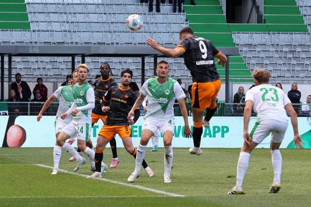 14 09 2025, xmohx, Fußball 2 Bundesliga, SpVgg Greuther Fuerth 1 FC Kaiserslautern v l Ivan Prtajin 1 FC Kaiserslautern Torschuetze, erzielt das Tor, Treffer, scores the goal 0 2 DFL DFB REGULATIONS PROHIBIT ANY USE OF PHOTOGRAPHS as IMAGE SEQUENCES and or QUASI VIDEO Fuerth