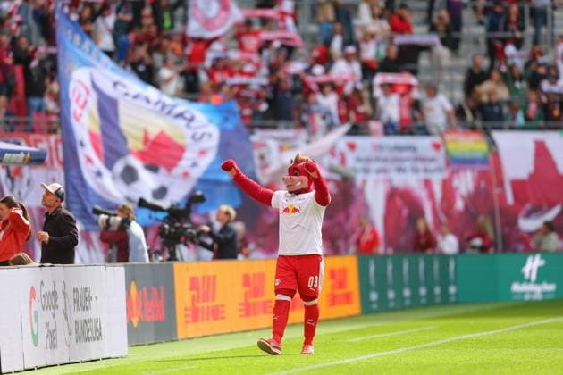 RB Leipzig Bayern Muenchen 1 Bundesliga Women Leipzig, Red Bull Arena, 14 09 2025, Football, Women, Season 2025 2026, Women Bundesliga, 2 Matchday , RB Leipzig FC Bayern Munich , In the picture mascot Bulli ,