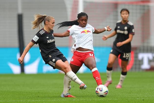 RB Leipzig Bayern Muenchen 1 Bundesliga Women Leipzig, Red Bull Arena, 14 09 2025, Football, Women, Season 2025 2026, Women Bundesliga, 2 Matchday , RB Leipzig FC Bayern Munich , In the picture from left Georgia Stanway 31, Bayern and Delice Boboy 17, Leipzig ,