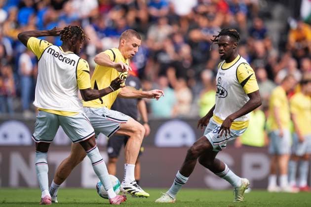 Udinese s Jakub Piotrowski during the warm up of the Serie A soccer match between Pisa and Udinese at the Arena Garibaldi Romeo Anconetani Stadium in Pisa, north Italy - Sunday, September 14, 2025 -  Copyright: xMassimoxPaolone LaPressex