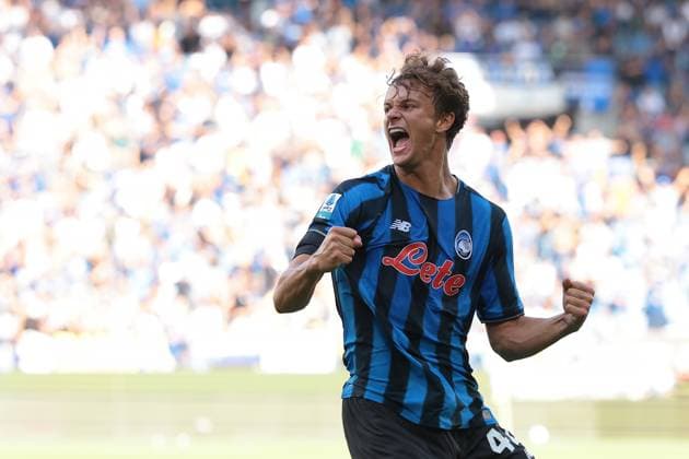 Bergamo, Italy, 14th September 2025. Giorgio Scalvini of Atalanta celebrates after scoring to give the side a 1-0 lead during the Atalanta vs Lecce Serie A match at New Balance Stadium, Bergamo. Picture credit should read: Jonathan Moscrop Sportimage EDITORIAL USE ONLY. No use with unauthorised audio, video, data, fixture lists, club league logos or live services. Online in-match use limited to 120 images, no video emulation. No use in betting, games or single club league player publications. SPI_006_JM_ATALANTA_LECCE_ SPI-4119-0006