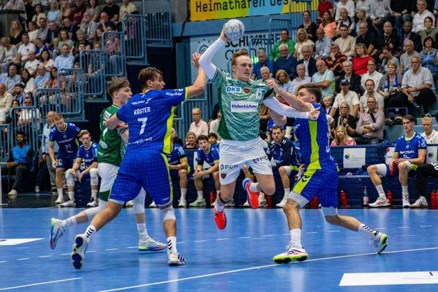 Daikin Handball Bundesliga, VfL Gummersbach Füchse Berlin 14 09 2025 Julian Köster VfL Gummersbach, 7 , Tobias Grøndahl Füchse Berlin, 15 , João Gomes VfL Gummersbach, 3 , Daikin Handball Bundesliga, VfL Gummersbach Füchse Berlin 14 09 2025 Copyright: xBEAUTIFULxSPORTS Erlhofx