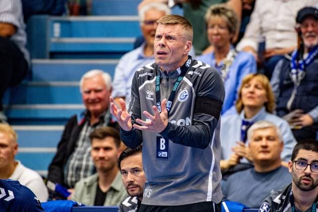 Daikin Handball Bundesliga, VfL Gummersbach Füchse Berlin 14 09 2025 Gudjón Valur Sigurdsson Coach VfL Gummersbach Daikin Handball Bundesliga, VfL Gummersbach Füchse Berlin 14 09 2025 Copyright: xBEAUTIFULxSPORTS Erlhofx