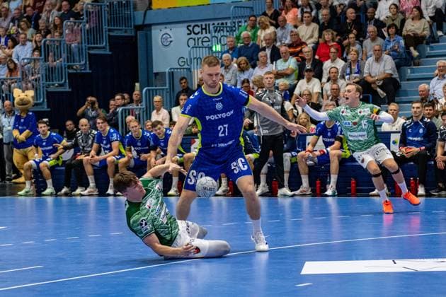 Daikin Handball Bundesliga, VfL Gummersbach Füchse Berlin 14 09 2025 Kristjan Horžen VfL Gummersbach, 27 ,Tobias Grøndahl Füchse Berlin, 15 , Daikin Handball Bundesliga, VfL Gummersbach Füchse Berlin 14 09 2025 Copyright: xBEAUTIFULxSPORTS Erlhofx