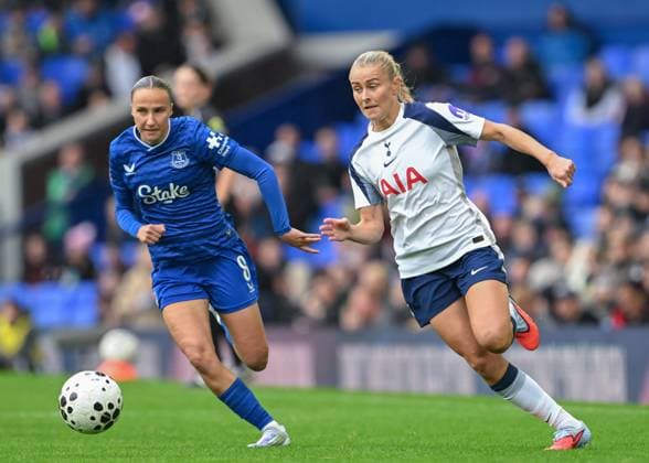 Liverpool, England, 14th September 2025. Amanda Nilden of Tottenham Hotspur during the Everton Women vs Tottenham Women Barclay s Women s Super League match at Goodison Park, Liverpool. Picture credit should read: Cody Froggatt Sportimage EDITORIAL USE ONLY. No use with unauthorised audio, video, data, fixture lists, club league logos or live services. Online in-match use limited to 120 images, no video emulation. No use in betting, games or single club league player publications. SPI_021_CF_EVERTON_WOMEN_V_TOTTENHAM_WOMEN SPI-4136-0021