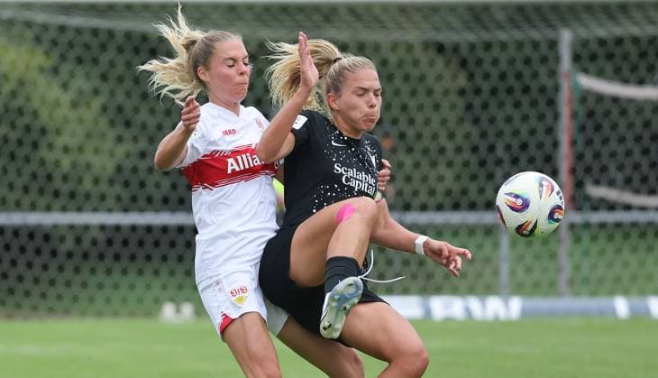 Stuttgart , Soccer 2 Bundesliga , VfB Stuttgart Women vs Viktoria Berlin , from left Janina Hechler VfB Nina Ehegötz Berlin