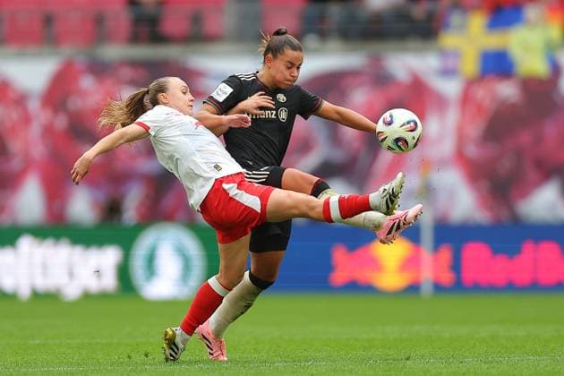 RB Leipzig Bayern Muenchen 1 Bundesliga Women Leipzig, Red Bull Arena, 14 09 2025, Football, Women, Season 2025 2026, Women Bundesliga, 2 Matchday , RB Leipzig FC Bayern Munich 0 3 0 1 , In the picture from l Lou Ann Joly 6, RB Leipzig and Lena Oberdorf 8, Bayern ,