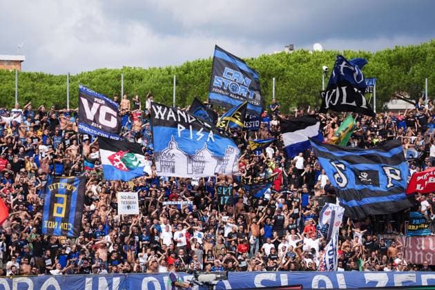 Supporter of Pisa during the Serie A soccer match between Pisa and Udinese at the Arena Garibaldi Romeo Anconetani Stadium in Pisa, north Italy - Sunday, September 14, 2025 -  Copyright: xMassimoxPaolone LaPressex
