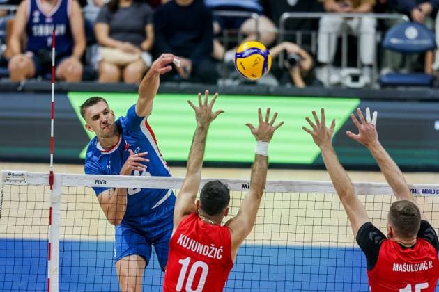 (250914) -- PASAY CITY, Sept. 14, 2025 -- Patrik Indra (back L) of the Czech Republic competes during the pool H match between the Czech Republic and Serbia at the FIVB Men s World Championship, WM, Weltmeisterschaft 2025 in Pasay City, the Philippines, on Sep. 14, 2025. ) (SP)THE PHILIPPINES-PASAY CITY-VOLLEYBALL-FIVB MEN S WORLD CHAMPIONSHIP 2025-CZE VS SRB ROUELLExUMALI 