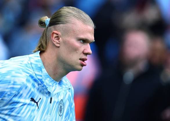 Erling Haaland of Manchester City ahead of the match Manchester City v Manchester United, ManU Premier League, Football, Etihad Stadium, Manchester, UK - 14 Sept 2025Manchester Etihad Stadium United Kingdom EDITORIAL USE ONLY No use with unauthorised audio, video, data, fixture lists, club league logos or live services. Online in-match use limited to 120 images, no video emulation. No use in betting, games or single club league player publications.  Copyright: xMattxWest Shutterstockx 15481325q