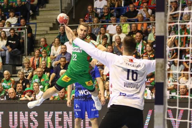 14 09 2025, xgox, Handball Daikin HBL SC Magdeburg TVB Stuttgart emspor, v l Lukas Mertens Magdeburg, 22 throws goal, Torschuetze, scores goal, Treffer, scores the goal Magdeburg