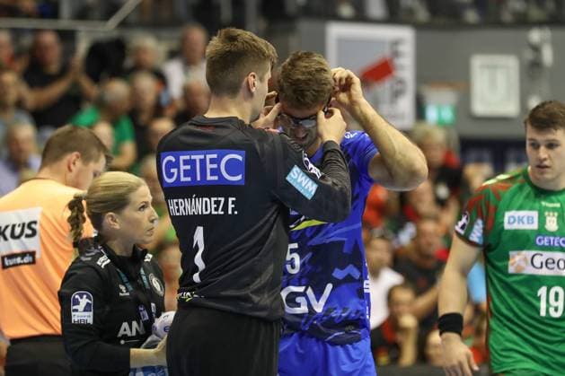 14 09 2025, xtgx, SC Magdeburg TVB Stuttgart v l Sergey Hernandez Ferrer Magdeburg, 1 , Antonio Seradilla Stuttgart, 5 Magdeburg