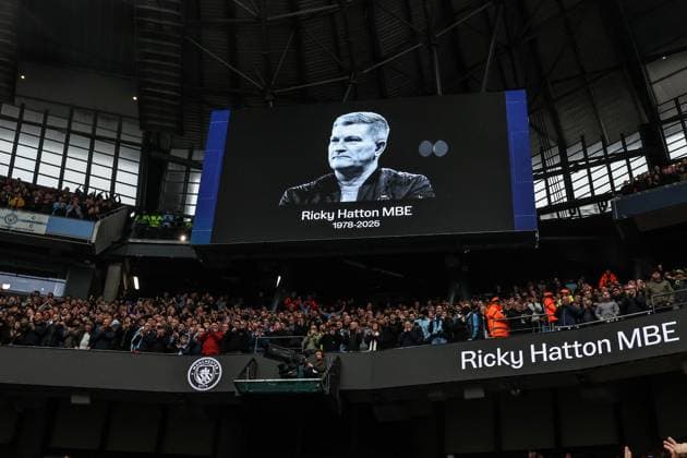 Premier League Manchester City v Manchester United, ManU The players, fans and officials pay their respects to Ricky Hatton MBE during the Premier League match Manchester City vs Manchester United at Etihad Stadium, Manchester, United Kingdom, 14th September 2025 (Photo by Mark Cosgrove News Images) Manchester Etihad Stadium Manchester United Kingdom Copyright: xMarkxCosgrove NewsxImagesx