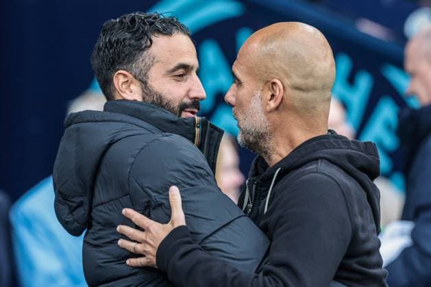 Premier League Manchester City v Manchester United, ManU Ruben Amorim manager of Manchester United embraces Pep Guardiola manager of Manchester City before the game during the Premier League match Manchester City vs Manchester United at Etihad Stadium, Manchester, United Kingdom, 14th September 2025 (Photo by Mark Cosgrove News Images) Manchester Etihad Stadium Manchester United Kingdom Copyright: xMarkxCosgrove NewsxImagesx