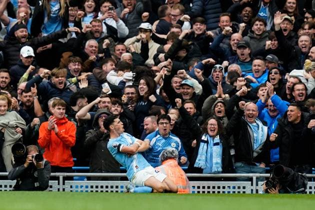 Manchester, England, 14th September 2025. Phil Foden of Manchester City celebrates his goal to make it 1-0 during the Manchester City vs Manchester United, ManU Premier League match at the Etihad Stadium, Manchester. Picture credit should read: Andrew Yates Sportimage EDITORIAL USE ONLY. No use with unauthorised audio, video, data, fixture lists, club league logos or live services. Online in-match use limited to 120 images, no video emulation. No use in betting, games or single club league player publications. SPI_024_AY_MCI_MUFC SPI-4139-0024