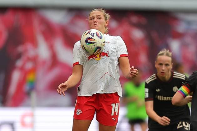 RB Leipzig Bayern Muenchen 1 Bundesliga Women Leipzig, Red Bull Arena, 14 09 2025, Football, Women, Season 2025 2026, Women Bundesliga, 2 Matchday , RB Leipzig FC Bayern Munich 0 3 0 1 , In the picture Marleen Schimmer 14, RB Leipzig ,