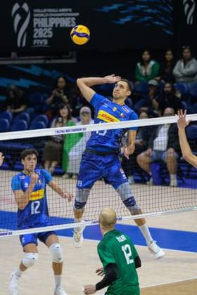September 14, 2025, Quezon City, Manila, Philippines: Italy vs Algeria in the Pool Phase during the FIVB Mens Volleyball World Championship, WM, Weltmeisterschaft 2025 in Manila, Philippines. Italys Roberto RUSSO Quezon City Philippines - ZUMAr144 20250914_zap_r144_098 Copyright: xJaynexRussellx