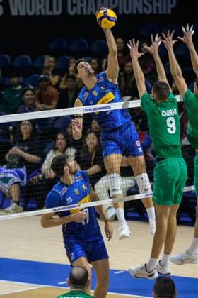 September 14, 2025, Quezon City, Manila, Philippines: Italy vs Algeria in the Pool Phase during the FIVB Mens Volleyball World Championship, WM, Weltmeisterschaft 2025 in Manila, Philippines. Italys Alessandro MICHIELETTO Quezon City Philippines - ZUMAr144 20250914_zap_r144_093 Copyright: xJaynexRussellx
