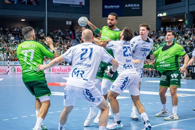 Handball Bundesliga HSG Wetzlar TBV Lemgo Lippe, 14 09 25 Philipp Ahouansou HSG Wetzlar, 19 , Stefan Cavor HSG Wetzlar, 77 , Josip Simic HSG Wetzlar, 10 , Stefan Cavor HSG Wetzlar, 77 , Leve Carstensen TBV Lemgo Lippe, 21 , Tim Suton TBV Lemgo Lippe, 23 , Joel Willecke TBV Lemgo Lippe, 24 Handball Bundesliga HSG Wetzlar TBV Lemgo Lippe Wetzlar, 14 09 25 Copyright: xBEAUTIFULxSPORTS Roeczeyx