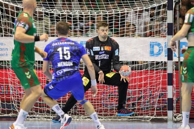 14 09 2025, xtgx, SC Magdeburg TVB Stuttgart v l Simone Mengon Stuttgart, 15 , Sergey Hernandez Ferrer Magdeburg, 1 save, holds the ball, catches the ball, parries Magdeburg