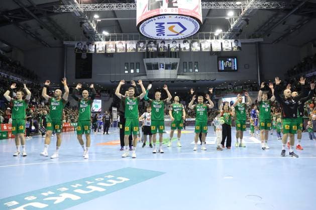14 09 2025, xtgx, SC Magdeburg TVB Stuttgart v l Magdeburg Cheers over the victory, cheers after the end of the game Magdeburg