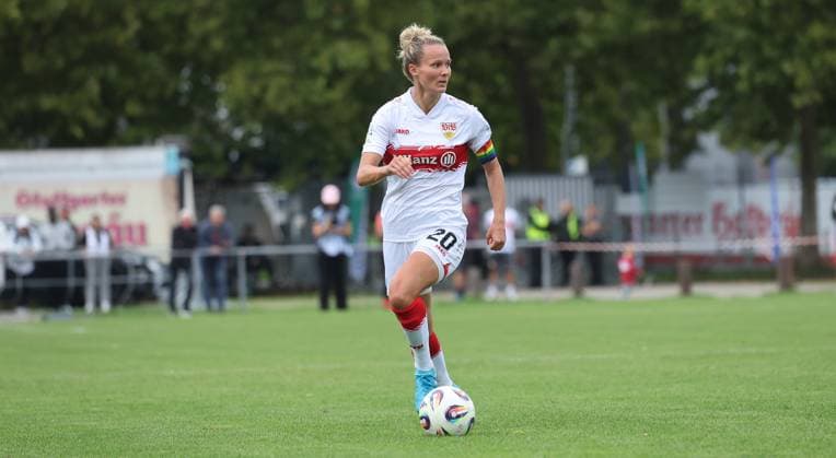 Stuttgart , Soccer 2 Bundesliga , VfB Stuttgart Women vs Viktoria Berlin , Jana Beuschlein VfB