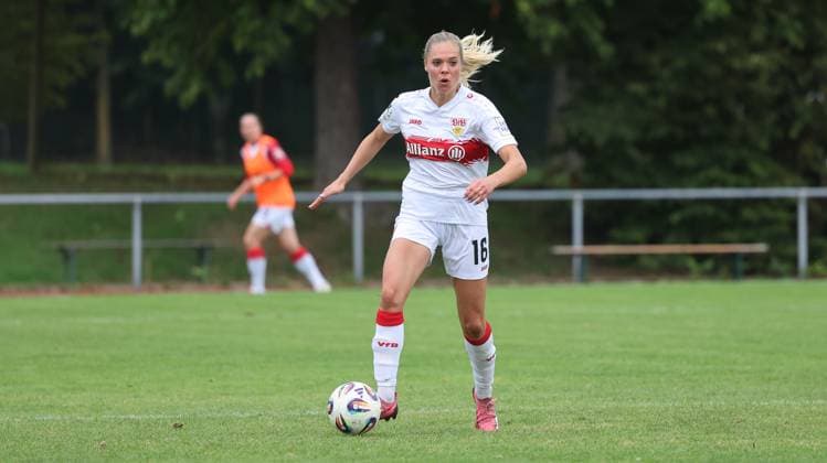 Stuttgart , Soccer 2 Bundesliga , VfB Stuttgart Women vs Viktoria Berlin , Janina Hechler VfB