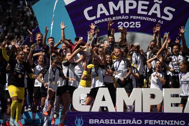 Corinthians x Cruzeiro SaO PAULO, SP - 14.09.2025: CORINTHIANS X CRUZEIRO - Corinthians celebrates its seventh title in the Brasileirao Feminino after victory over Cruzeiro, in the final played on Sunday morning (14) at the Neo Quimica Arena in Sao Paulo, SP. (Photo: Rodilei Morais Fotoarena) x2806841x  RodileixMorais