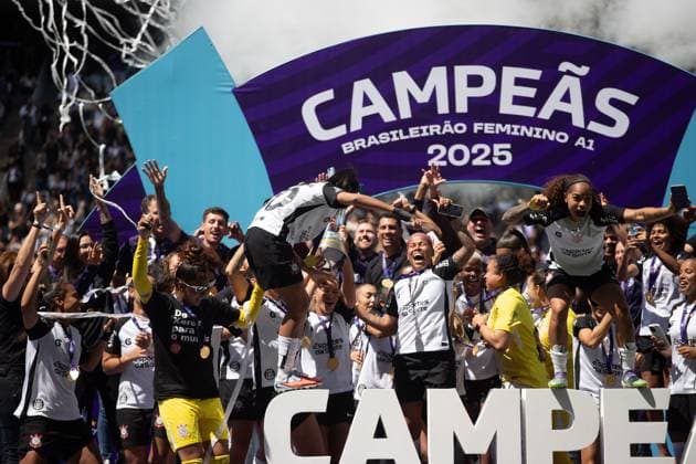 Corinthians x Cruzeiro SaO PAULO, SP - 14.09.2025: CORINTHIANS X CRUZEIRO - Corinthians celebrates its seventh title in the Brasileirao Feminino after victory over Cruzeiro, in the final played on Sunday morning (14) at the Neo Quimica Arena in Sao Paulo, SP. (Photo: Rodilei Morais Fotoarena) x2806842x  RodileixMorais