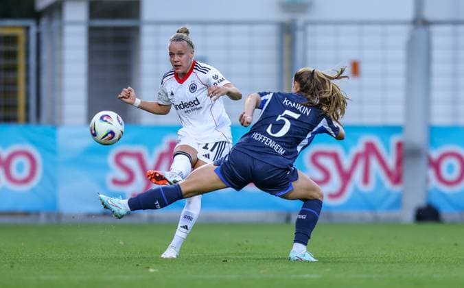 DEU, Hoffenheim, TSG Hoffenheim vs Eintracht Frankfurt, Google Pixel Bundesliga, DFB, Saison 2526, Dietmar Hopp Stadion, 2 Spieltag, im Bild v l n r Pia Sophie Wolter Eintracht Frankfurt 17 , Jamilla Rankin Hoffenheim 5 DFB DFL REGULATIONS PROHIBIT ANY USE OF PHOTOGRAPHS AS IMAGE SEQUENCES AND OR QUASI VIDEO, 14 09 2025, Copyright: HMBxMedia HendrikxHamelau