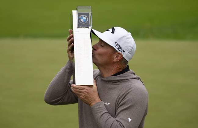 Swedens Alex Noren wins the BMW PGA, Golf Herren Championship Wentworth 2025 2025 BMW PGA Championship, Day Four, Golf, Wentworth Club, Virginia Water, Surrey, UK - 14 Sept 2025Surrey Wentworth Club United Kingdom EDITORIAL USE ONLY No use with unauthorised audio, video, data, fixture lists, club league logos or live services. Online in-match use limited to 120 images, no video emulation. No use in betting, games or single club league player publications. Copyright: xSandraxMailer Shutterstockx 15478628b