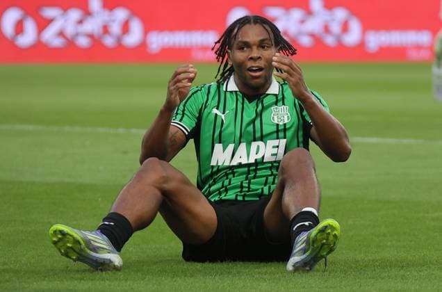 Sassuolo s Armand Laurentie during the Serie A Unilive soccer match between U.S Sassuolo and S.S. Lazio at Mapei stadium, Reggio Emilia, northern Italy, Monday, September 14, 2025. - Soccer - (Photo Michele Nucci - LaPresse)  Copyright: xMichelexNucci LaPressex