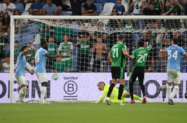 Sassuolo s Alieu Fadera scores the goal 1-0 for his team during the Serie A Unilive soccer match between U.S Sassuolo and S.S. Lazio at Mapei stadium, Reggio Emilia, northern Italy, Monday, September 14, 2025. - Soccer - (Photo Michele Nucci - LaPresse)  Copyright: xMichelexNucci LaPressex
