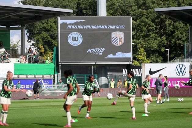 VfL , BL Women, Wolfsburg, 14 09 2025, FUßBALL VfL Wolfsburg vs FC Carl Zeiss Jena, Google Pixel Womens Bundesliga, Season 2025 26 Wolfsburg