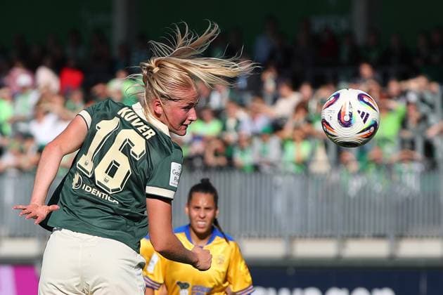 VfL , BL Women, Wolfsburg, 14 09 2025, FUßBALL VfL Wolfsburg vs FC Carl Zeiss Jena, Google Pixel Womens Bundesliga, Season 2025 26 Camilla Küver VfL Wolfsburg Wolfsburg