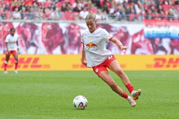 1 Bundesliga Women RB Leipzig vs FC Bayern Munich, 14 09 25 Marlene Müller 27, RB Leipzig Soccer, Google Pixel Women Bundesliga, Season 2025 2026, 2 Matchday RB Leipzig vs FC Bayern Munich on 14 09 25, Red Bull Arena, Leipzig DFB REGULATIONS PROHIBIT ANY USE OF PHOTOGRAPHS AS IMAGE SEQUENCES AND OR QUASI VIDEO Copyright: xBEAUTIFULxSPORTS JanxKaeferx