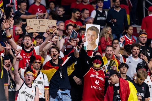 FIBA EuroBasket 2025 Gold Turkey Germany 14 09 2025 German fans cheer on FIBA EuroBasket 2025 Gold Turkey Germany Riga, Arena Riga on 14 09 2025 Copyright: xBEAUTIFULxSPORTS Wunderlx