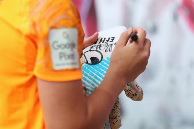 1 Bundesliga Women RB Leipzig vs FC Bayern Munich, 14 09 25 Goalkeeper Elvira Herzog 1, RB Leipzig signed her gloves, Autograph Football, Google Pixel Women Bundesliga, Season 2025 2026, 2 Matchday RB Leipzig vs FC Bayern Munich on 14 09 25, Red Bull Arena, Leipzig DFB REGULATIONS PROHIBIT ANY USE OF PHOTOGRAPHS AS IMAGE SEQUENCES AND OR QUASI VIDEO Copyright: xBEAUTIFULxSPORTS JanxKaeferx