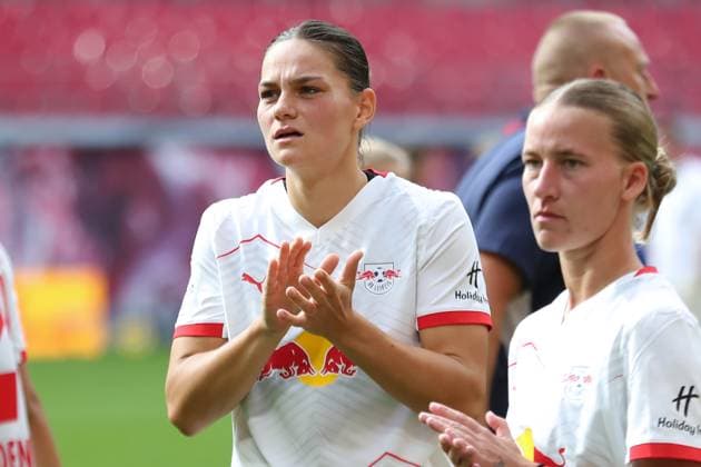 1 Bundesliga Women RB Leipzig vs FC Bayern Munich, 14 09 25 Giovanna Hoffmann 7, RB Leipzig Football, Google Pixel Women Bundesliga, Season 2025 2026, 2 Matchday RB Leipzig vs FC Bayern Munich on 14 09 25, Red Bull Arena, Leipzig DFB REGULATIONS PROHIBIT ANY USE OF PHOTOGRAPHS AS IMAGE SEQUENCES AND OR QUASI VIDEO Copyright: xBEAUTIFULxSPORTS JanxKaeferx