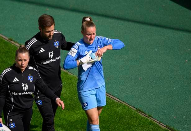 Football, Women, 1. BL, Hamburger SV, Goalkeeper Laura Sieger out with cruciate ligament rupture - Archive
