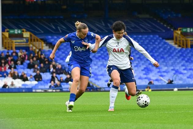 Everton vs Tottenham Hotspur in the Barclays WSL at Goodison Park Featuring: Ornella Vignola, Toko Koga Where: Liverpool, United Kingdom When: 14 Sep 2025 Credit: Graham Finney Cover Images EDITORIAL USE ONLY. NOT FOR USE BY NEWSPAPERS BASED IN THE UK. Copyright: xx coverimg55090440