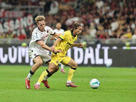 AC Milan v Bologna FC 1909 - Serie A Luka Modric participates in the Serie A 2025-2026 match between Milan and Bologna in Milan, Italy, on September 14, 2025. Milano ITA Italy  Copyright: xLorisxRosellix originalFilename:roselli-milanvbo250914_npgt0.jpg