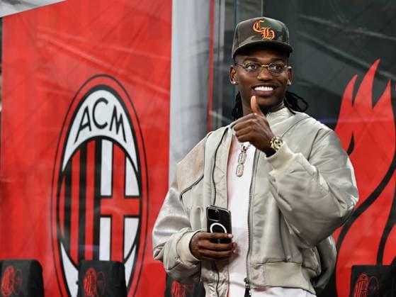 AC Milan v Bologna FC 1909 - Serie A Rafael Leao participates in the Serie A 2025-2026 match between Milan and Bologna in Milano, Italy, on September 14, 2025. Milano ITA Italy  Copyright: xLorisxRosellix originalFilename:roselli-milanvbo250914_np7Br.jpg