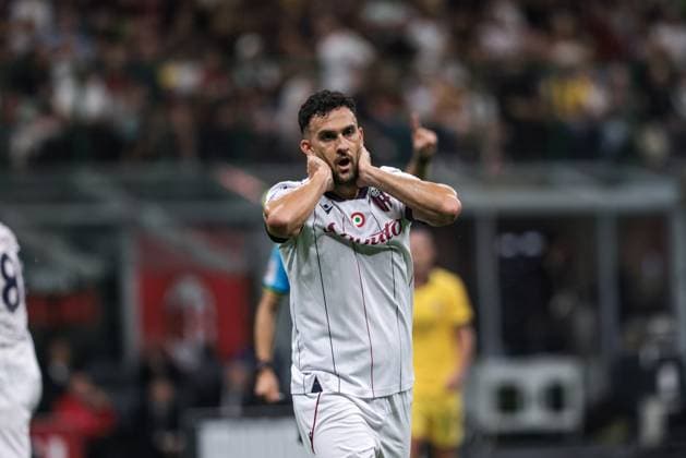 AC Milan v Bologna FC 1909 - Serie A Nicolo Cambiaghi (Bologna FC 1909) expresses disappointment during the Serie A football match between AC Milan and Bologna FC 1909 in Milano, Italy, on September 14, 2025, at Stadio San Siro. Milano Italy  Copyright: xEmanuelexComincinix originalFilename:comincini-acmilanv250914_npzWk.jpg