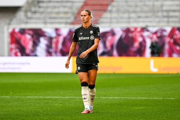 Soccer I Women I Season 2025 2026 I Bundesliga I 2 Matchday I RB Leipzig FC Bayern Munich I 14 09 2025 Klara Bühl 17, FC Bayern Munich Crop, close-up, portrait, portrait, single photo, single image, body Leipzig Red Bull Arena Saxony Germany Copyright: xLobeca InesxHähnelx