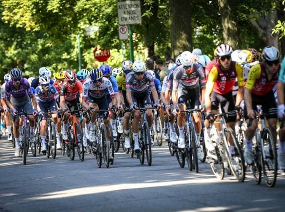 September 14, 2025, Montreal, Quebec, Canada: Cyclists race through the streets of Montro al during todayÃââ s Grand Prix Cycliste, a prestigious WorldTour event that draws some of the best riders from around the globe. Spectators lined the course, cheering as the peloton pushed through challenging climbs and fast-paced sprints in the heart of the city. Montreal Canada - ZUMAs278 20250914_zip_s278_007 Copyright: xSerkanxSenturkx Montreal Canada - ZUMA0833 0833716757st Copyright: xIMAGO SerkanxSenturkx