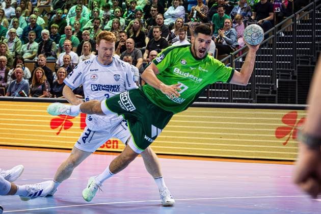 14 09 2025, xovx, Handball Daikin Handball Bundesliga, HSG Wetzlar TBV Lemgo Lippe v l Nicolai Theilinger TBV Lemgo Lippe , Stefan Cavor HSG Wetzlar Wetzlar Buderus Arena Hessen Germany EN