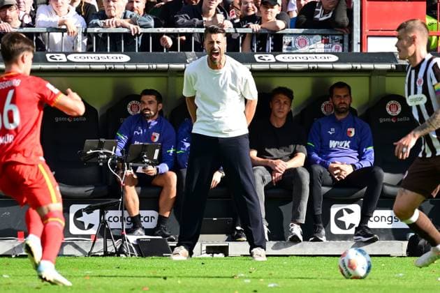 Fussball I Herren I 1. Bundesliga l FC St. Pauli - FC Augsburg I 03. Spieltag I Saison 2025-2026 I St. Pauli I 14.09.2025 I Wagner Sandro Trainer (FC Augsburg) , Sportplatz : Millerntor Stadion, St.Pauli Hamburg Deutschland *** Soccer I Men I 1 Bundesliga l FC St Pauli FC Augsburg I 03 Matchday I Season 2025 2026 I St Pauli I 14 09 2025 I Wagner Sandro Coach FC Augsburg , Sportplatz Millerntor Stadion, St Pauli Hamburg Germany